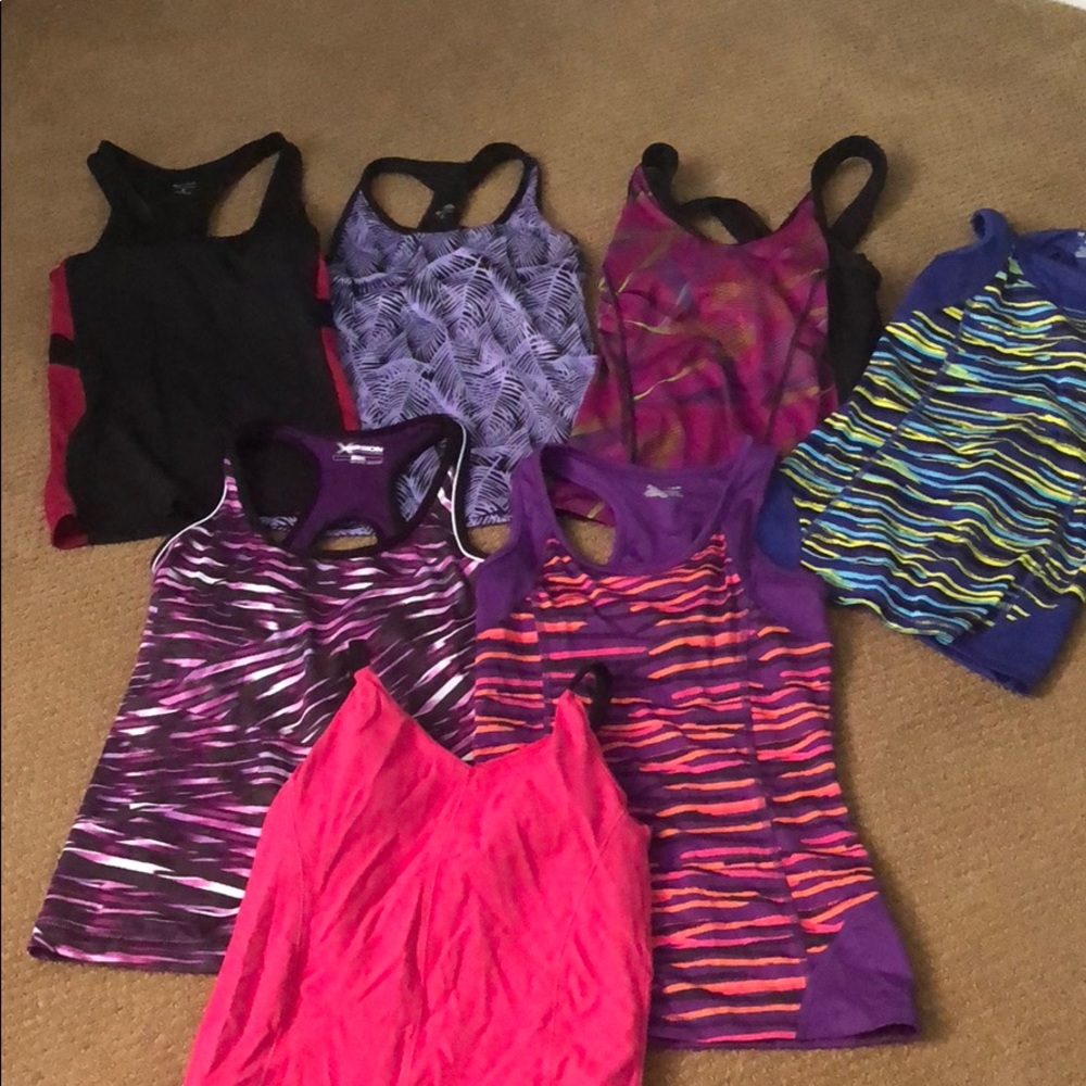 Workout tops with Bra Size XSmall and Small